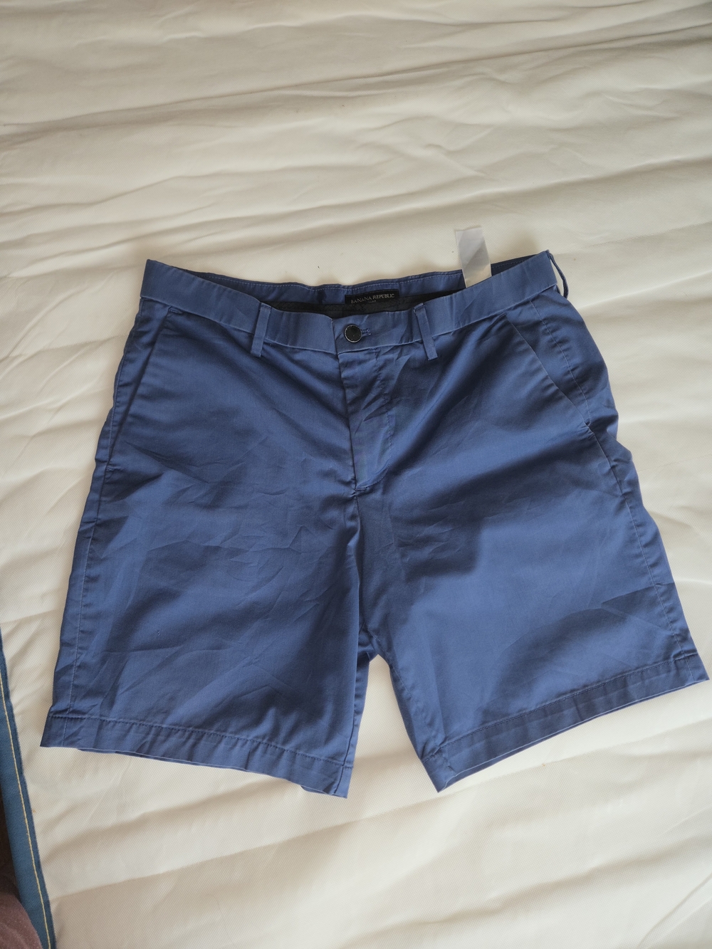 Banana Republic Men’s Core Temp Shorts Size 33 Blue Chino Flat Front 9" Inseam